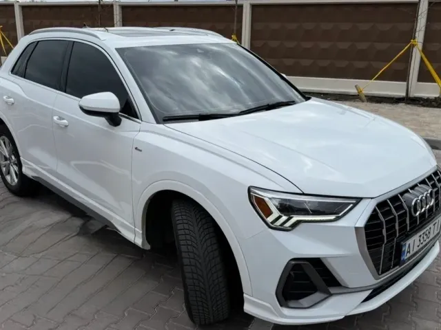 Audi Q3 - фото 5