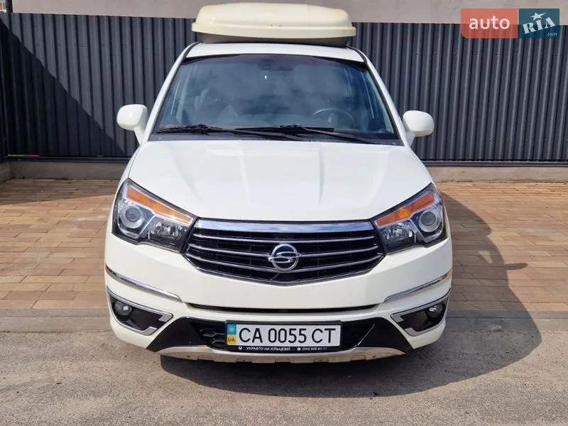 SsangYong Korando Turismo - фото 4