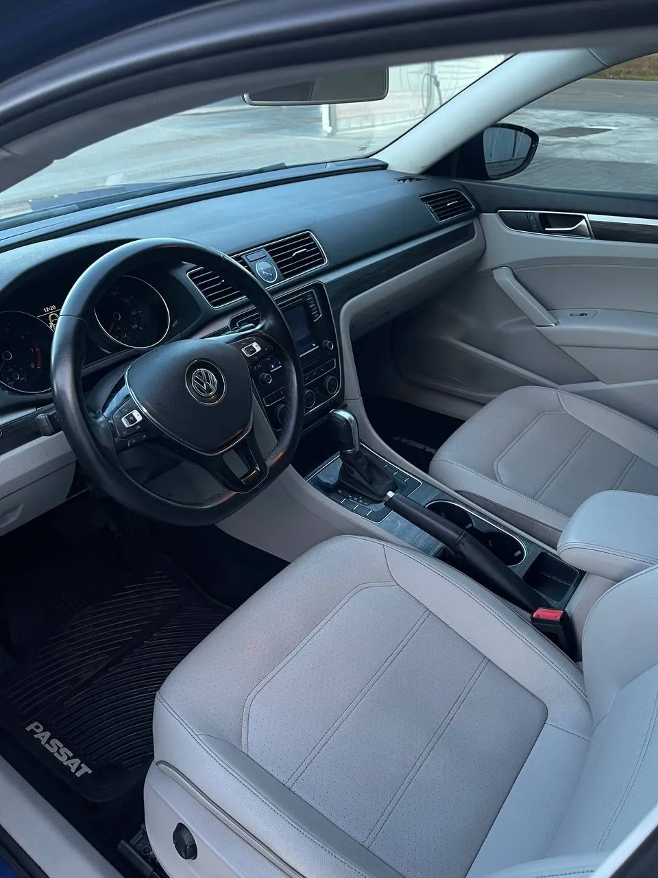 Volkswagen Passat - фото 9