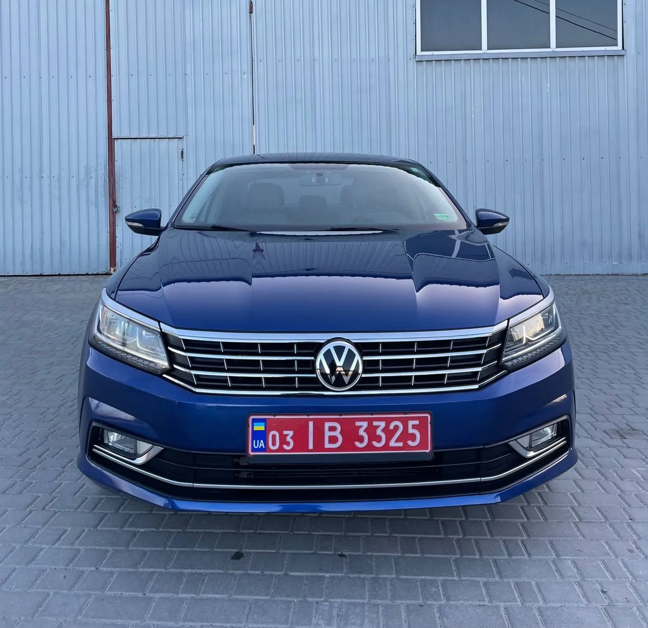 Volkswagen Passat - фото 2