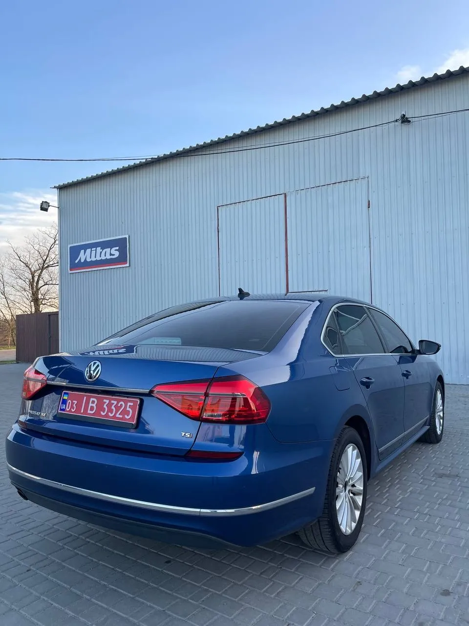 Volkswagen Passat - фото 4