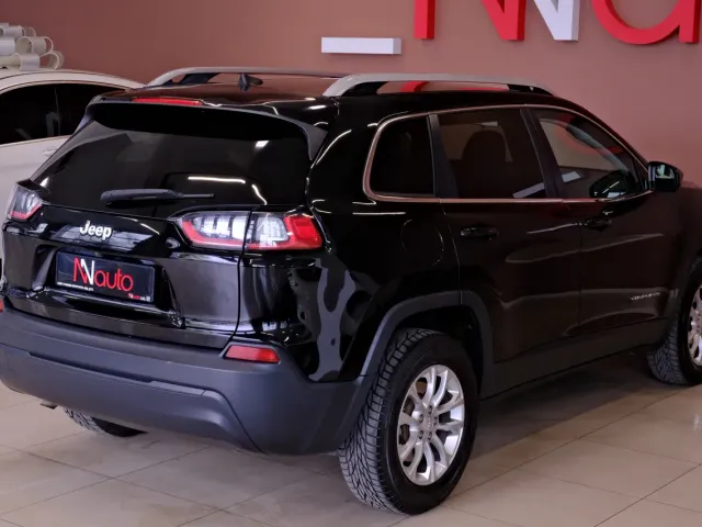 Jeep Cherokee - фото 5