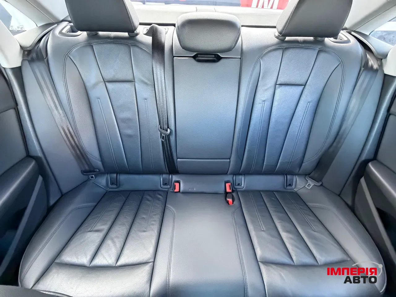 Audi A4 - фото 15