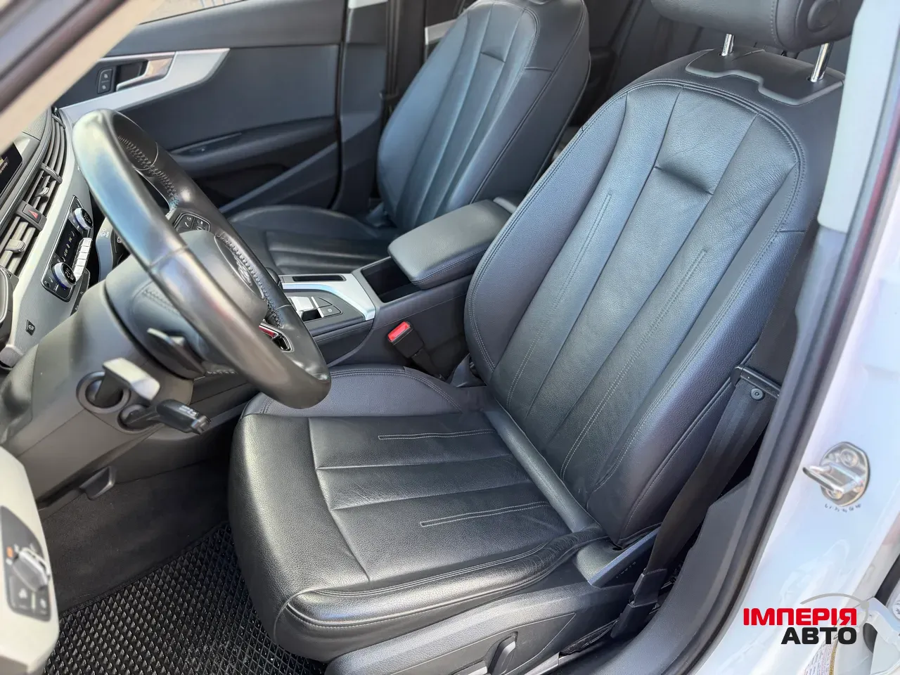 Audi A4 - фото 9