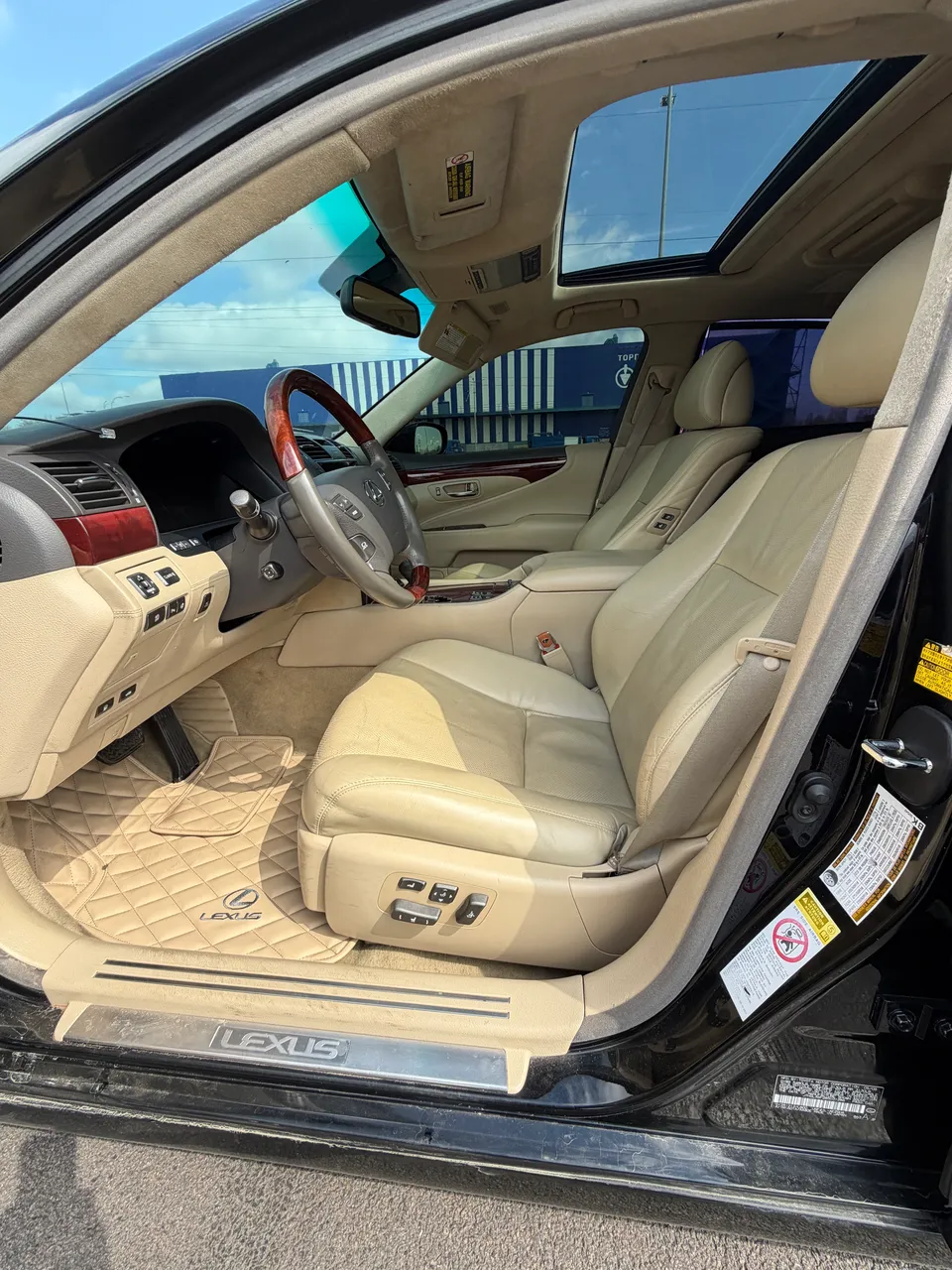 Lexus LS - фото 23