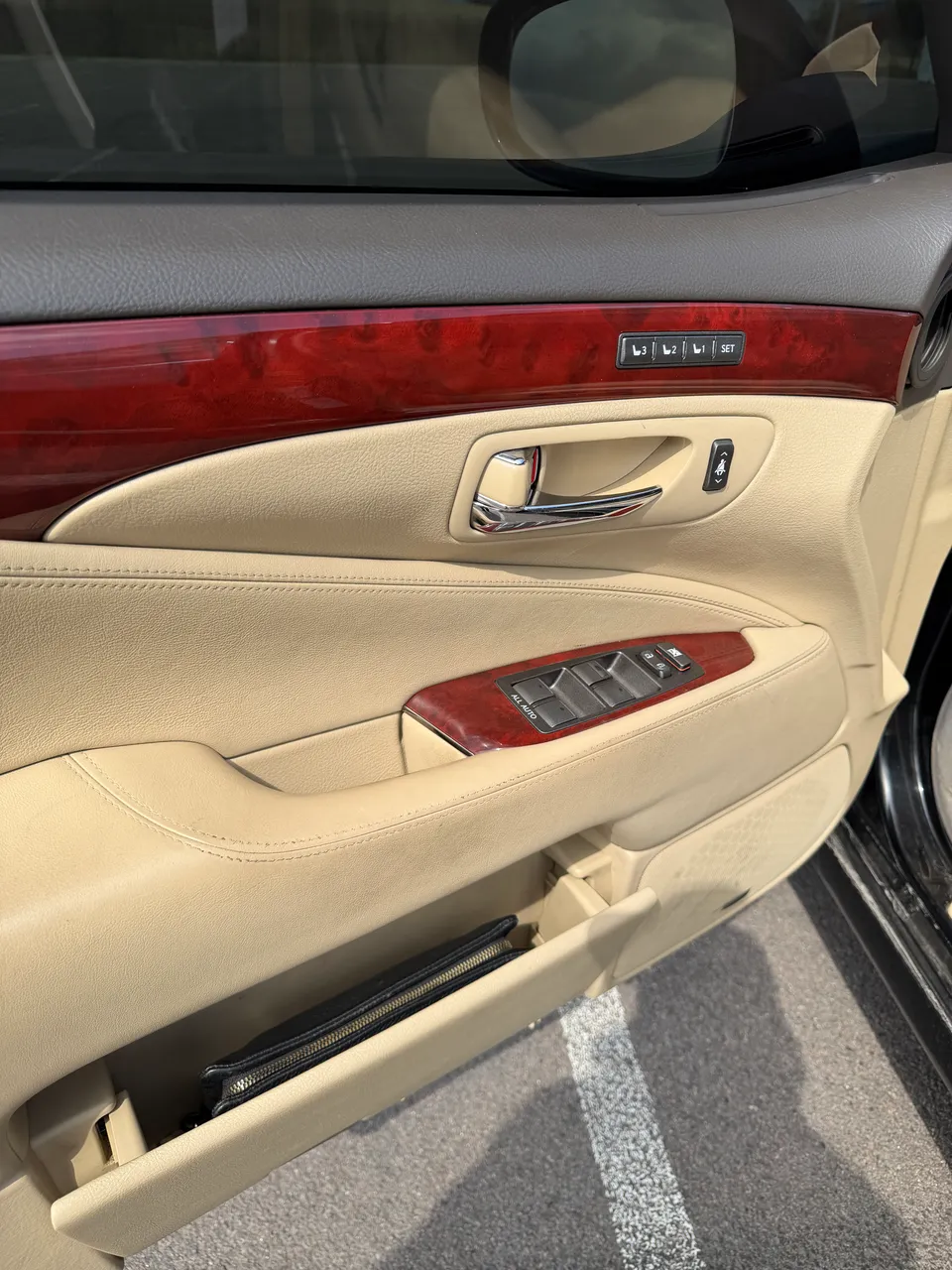 Lexus LS - фото 18