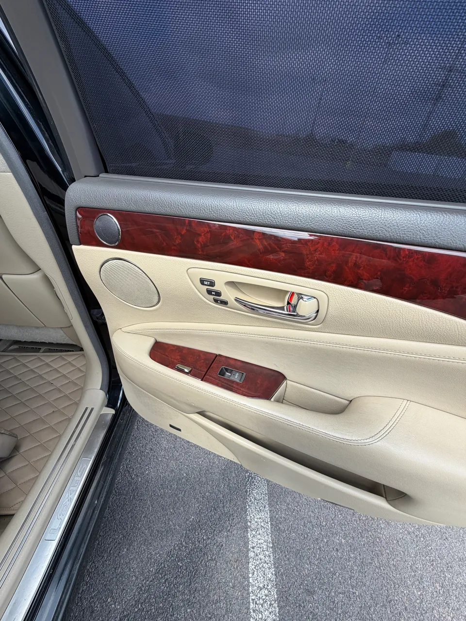 Lexus LS - фото 31