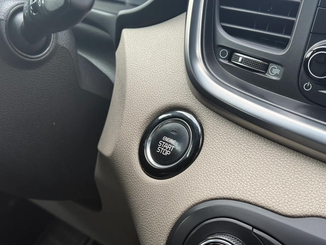 Kia Sorento - фото 13