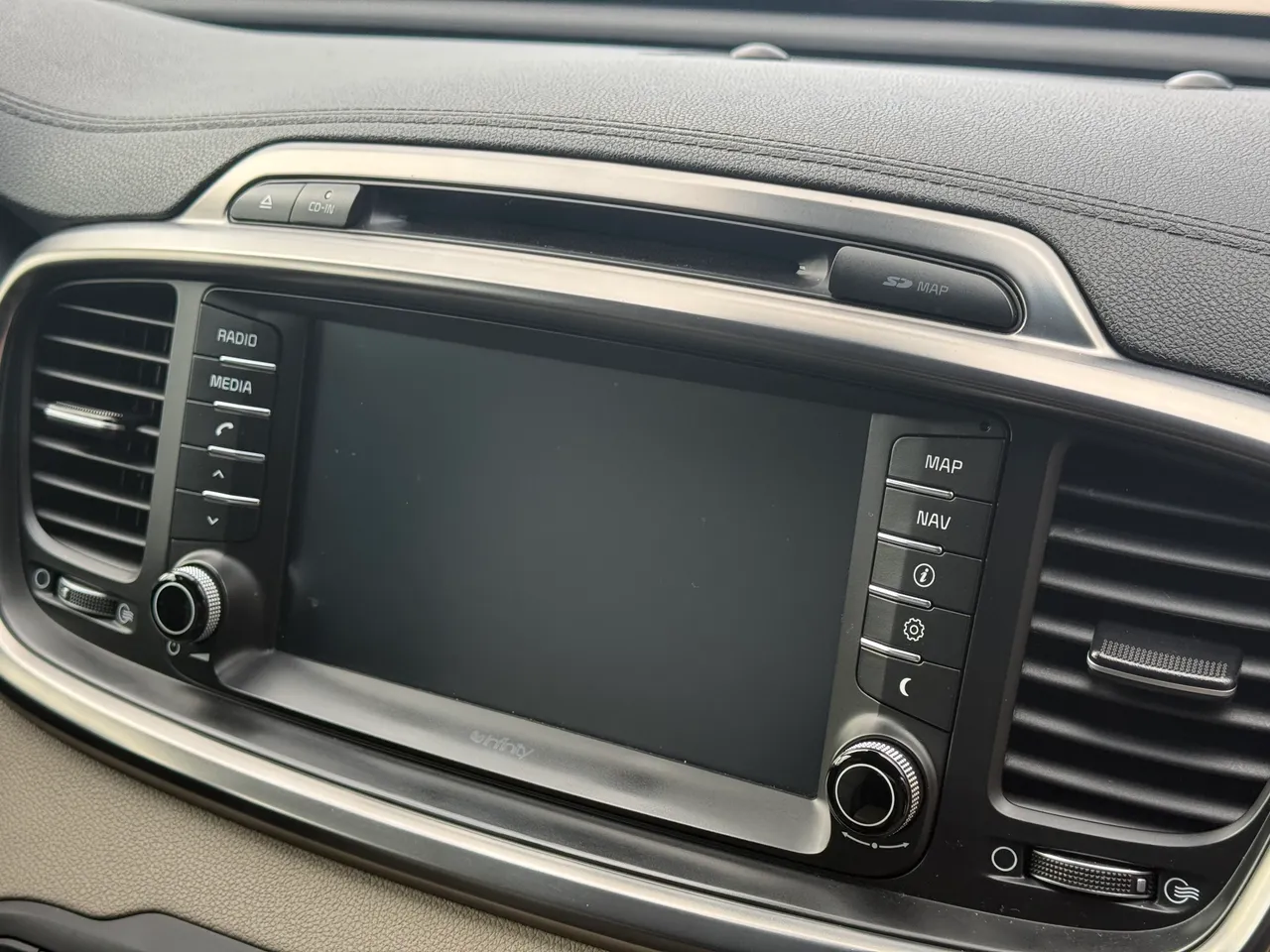 Kia Sorento - фото 14