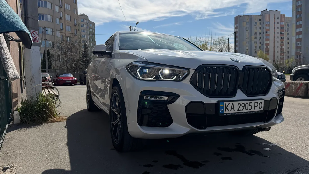 BMW X6 - фото 2