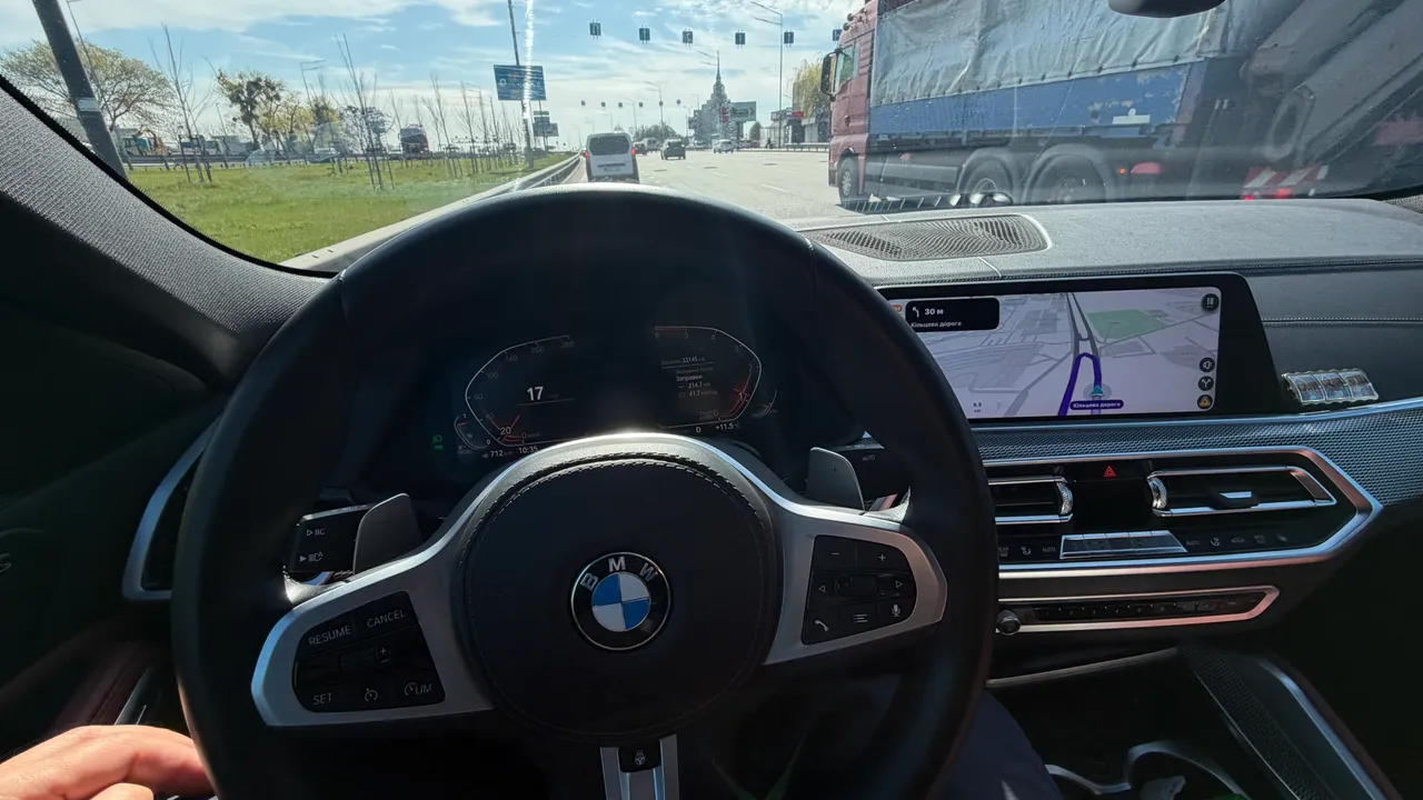 BMW X6 - фото 13