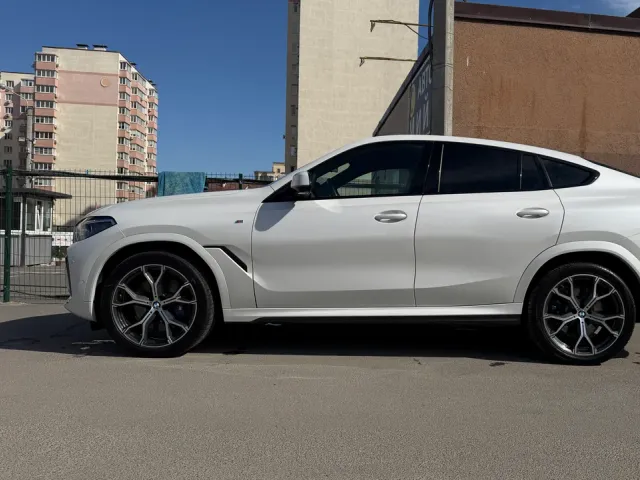BMW X6 - фото 3