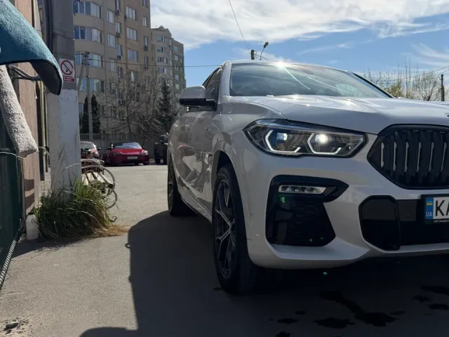 BMW X6 - фото 2