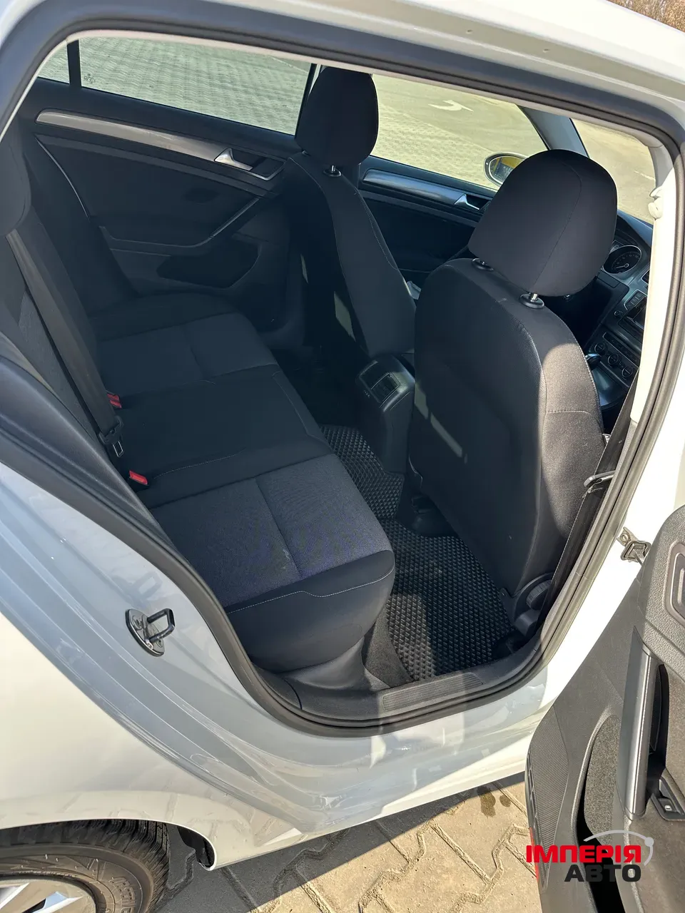 Volkswagen Golf - фото 9