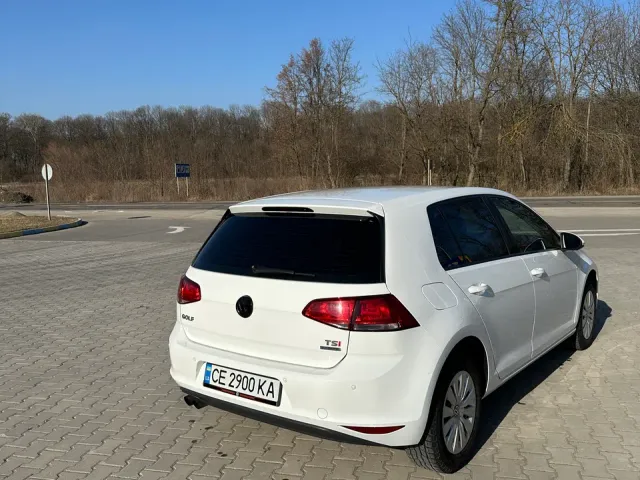 Volkswagen Golf - фото 3