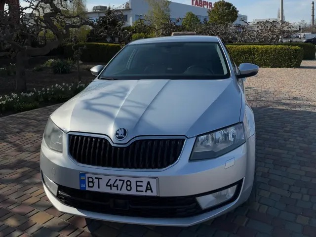 Skoda Octavia - фото 1