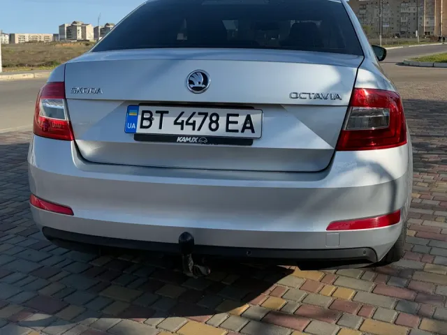 Skoda Octavia - фото 3