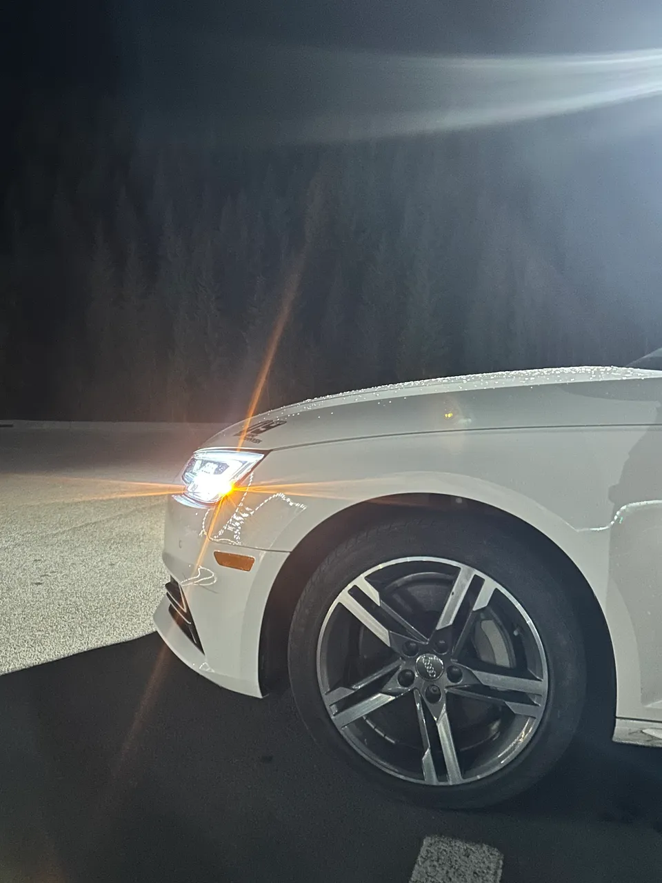 Audi A4 - фото 22