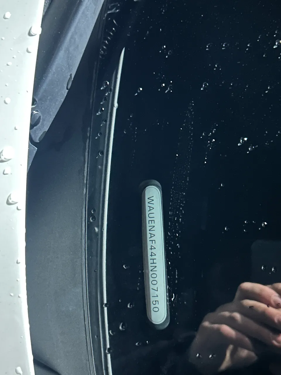 Audi A4 - фото 27