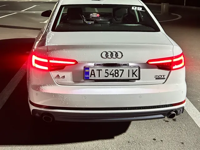 Audi A4 - фото 5