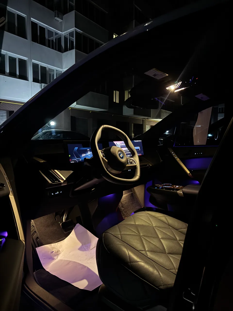 BMW iX - фото 30