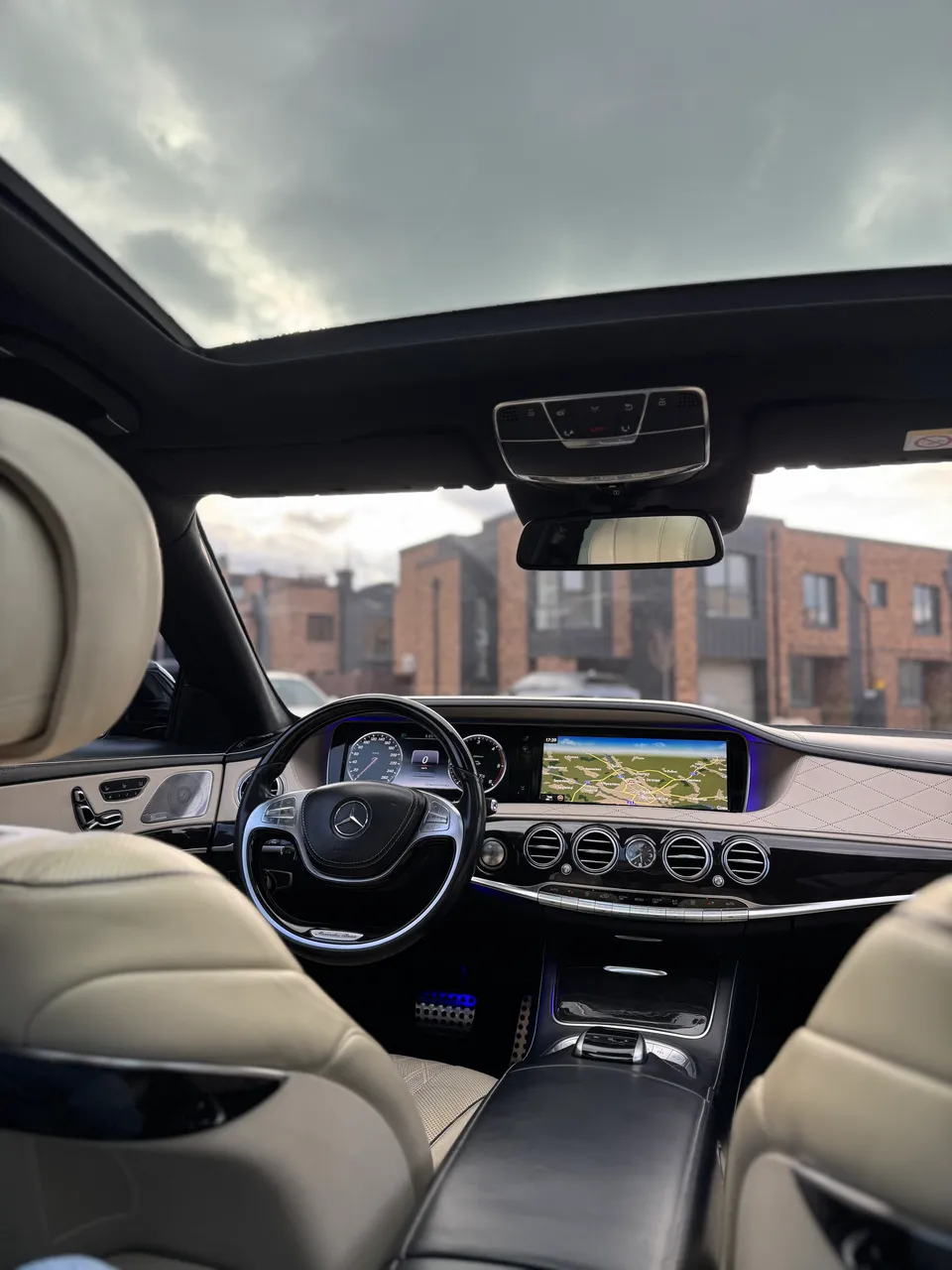 Mercedes-Benz S-Класс - фото 32