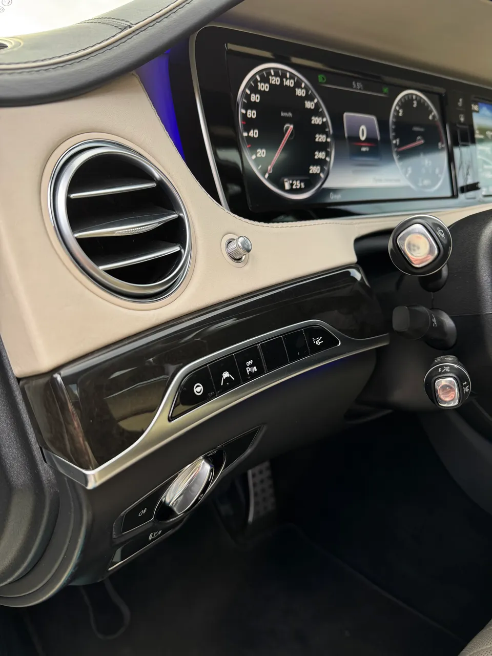 Mercedes-Benz S-Класс - фото 37