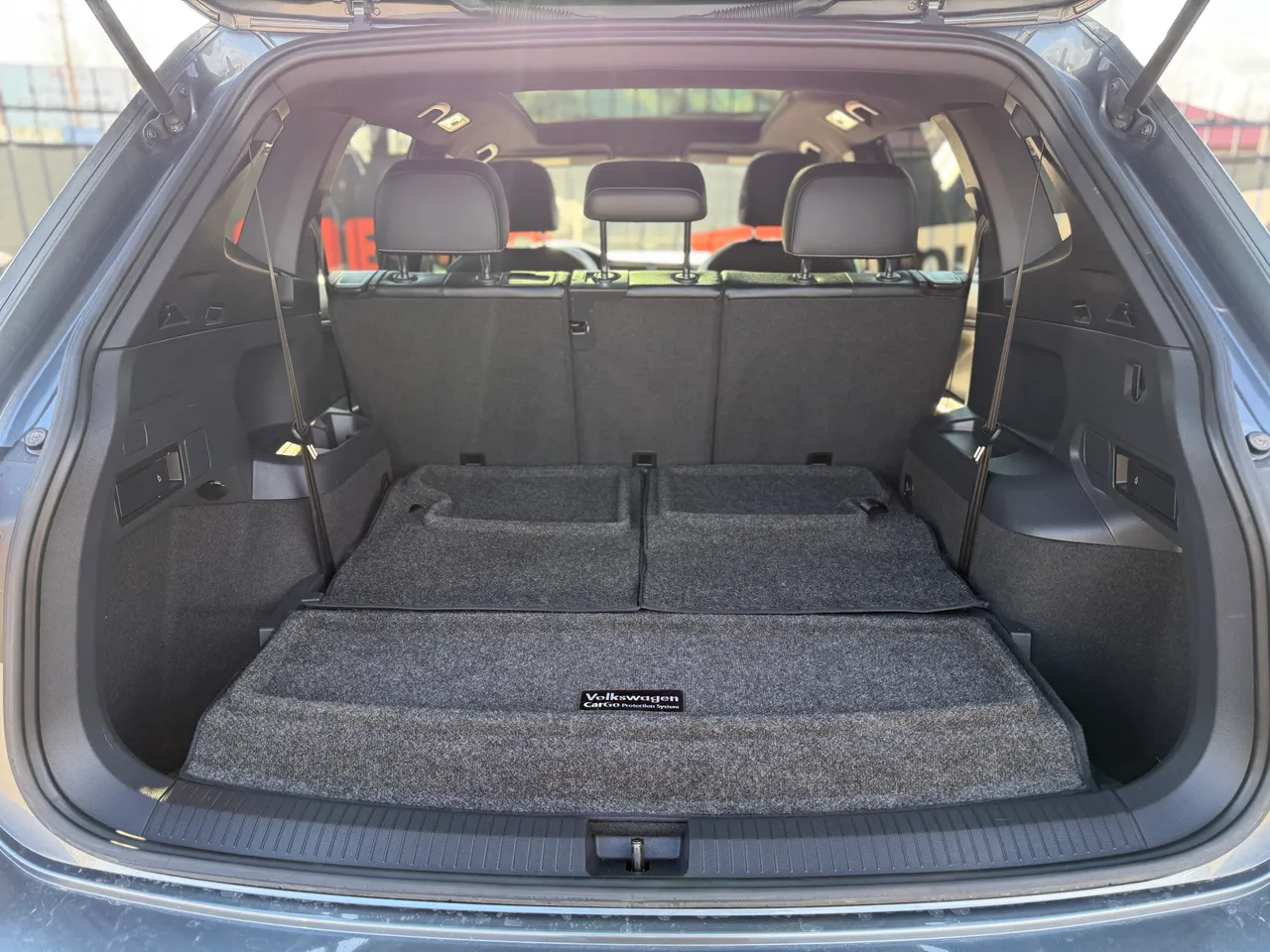 Volkswagen Tiguan - фото 16