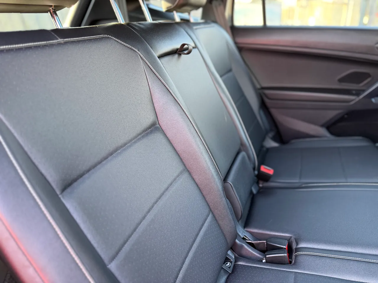 Volkswagen Tiguan - фото 11