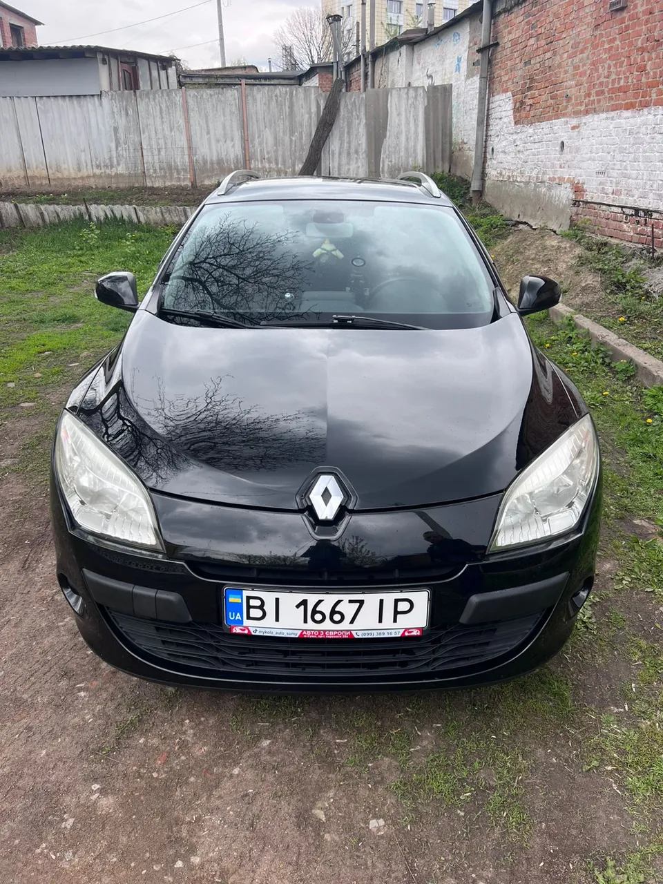 Renault Megane - фото 1