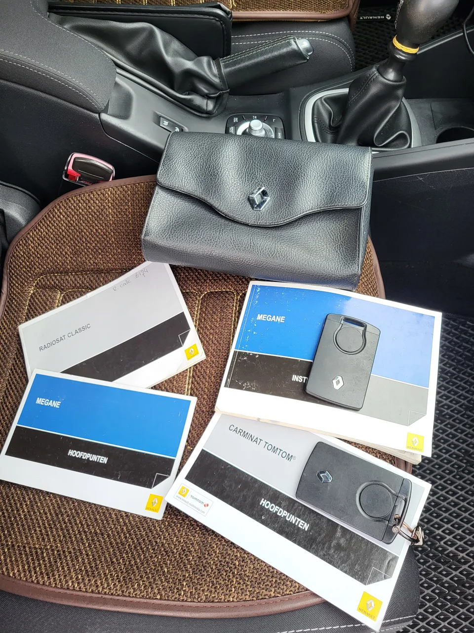 Renault Megane - фото 19