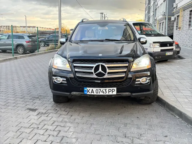 Mercedes-Benz GL-Класс - фото 1