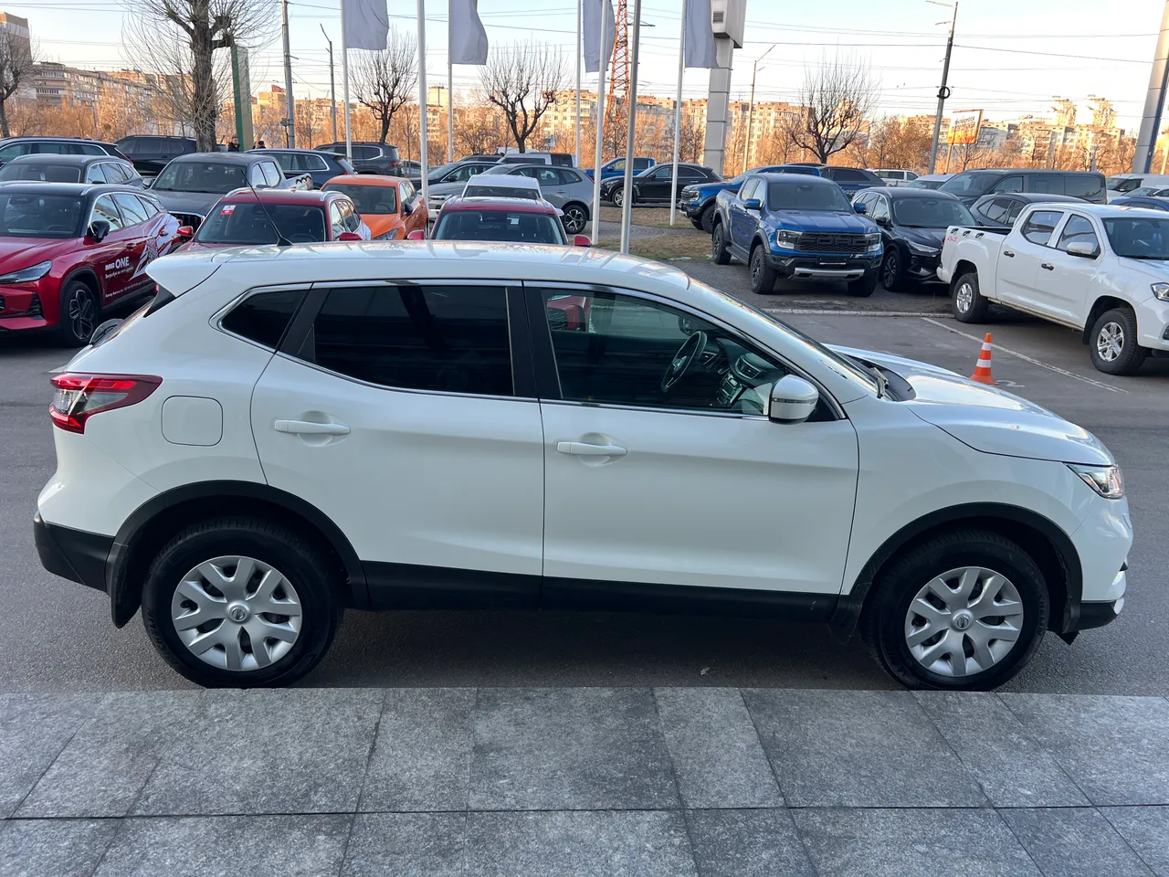 Nissan Qashqai - фото 5