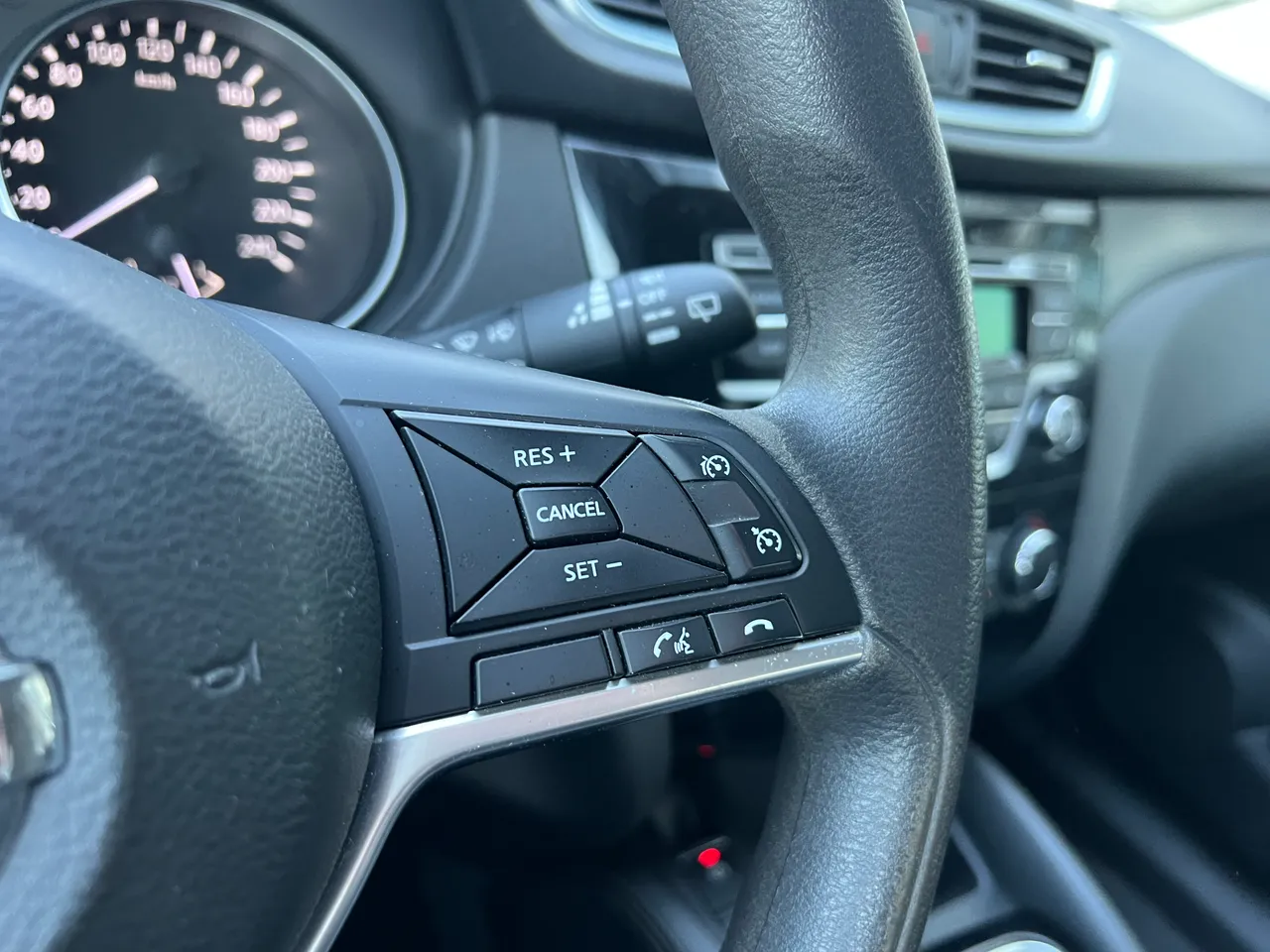 Nissan Qashqai - фото 21