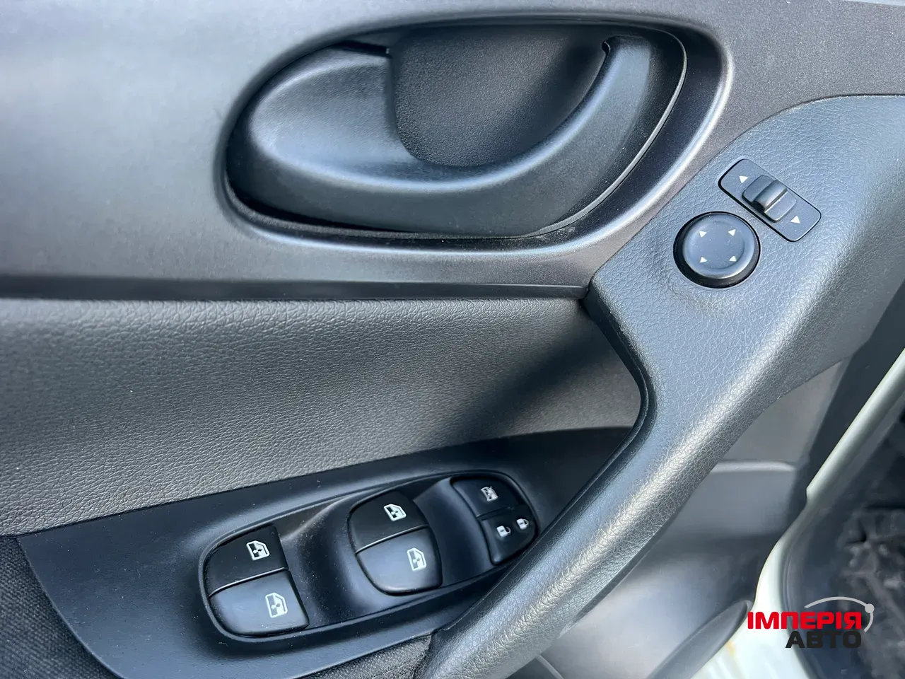 Nissan Qashqai - фото 10