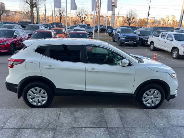 Nissan Qashqai - фото 5