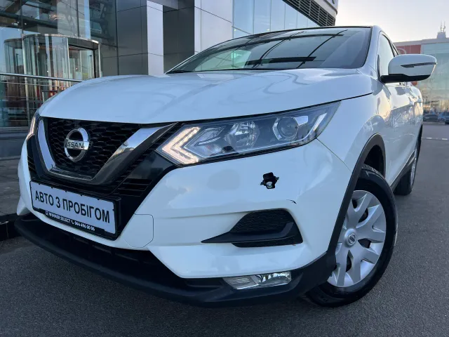 Nissan Qashqai - фото 1