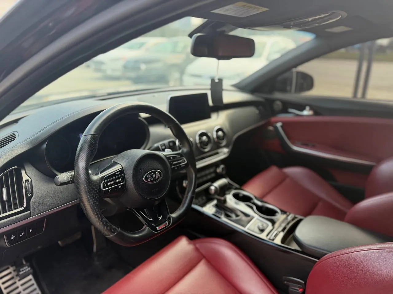 Kia Stinger - фото 7