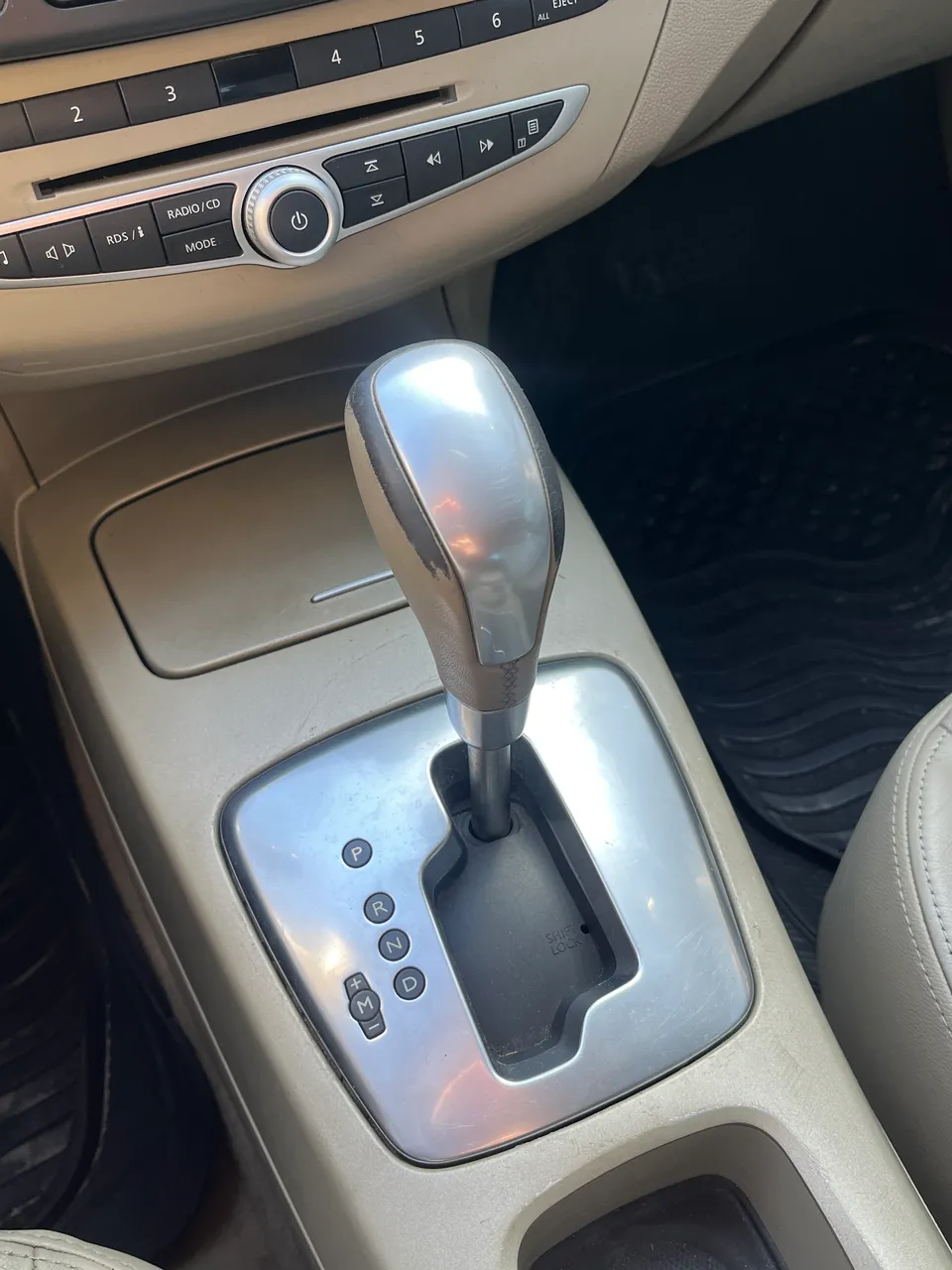 Renault Laguna - фото 23