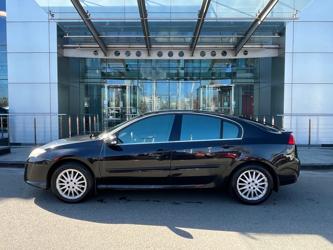 Renault Laguna - фото 9