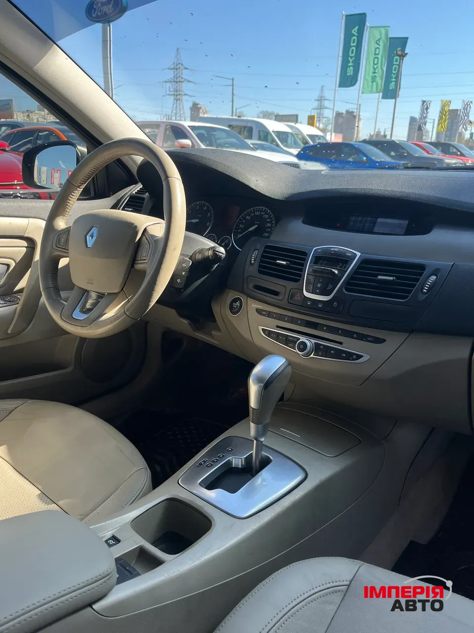 Renault Laguna - фото 16