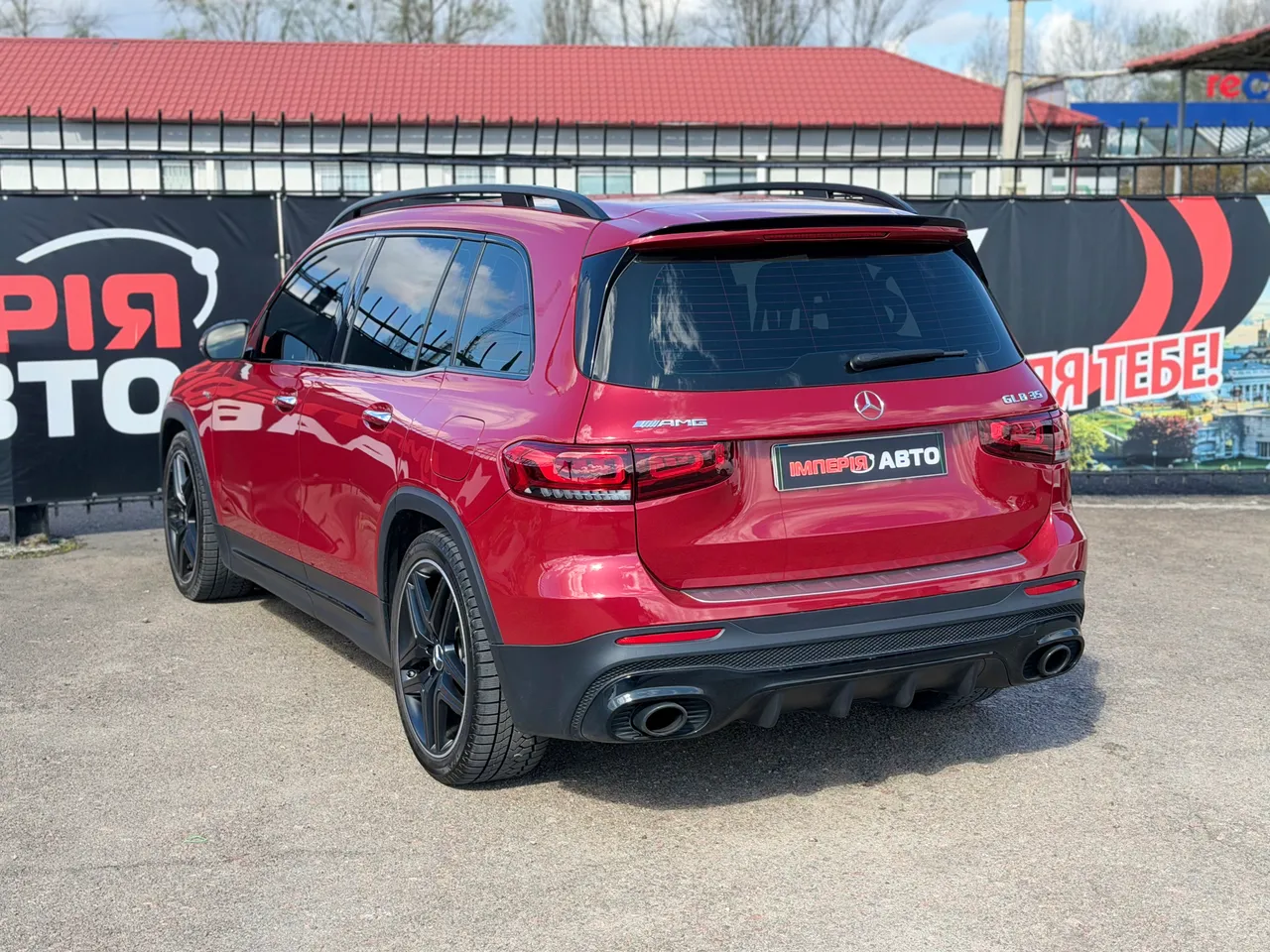 Mercedes-Benz GLB AMG - фото 12