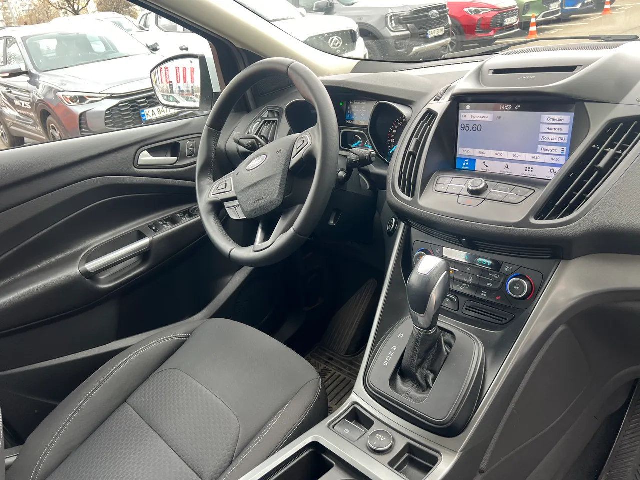 Ford Kuga - фото 21