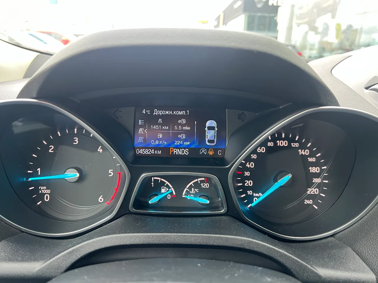 Ford Kuga - фото 16