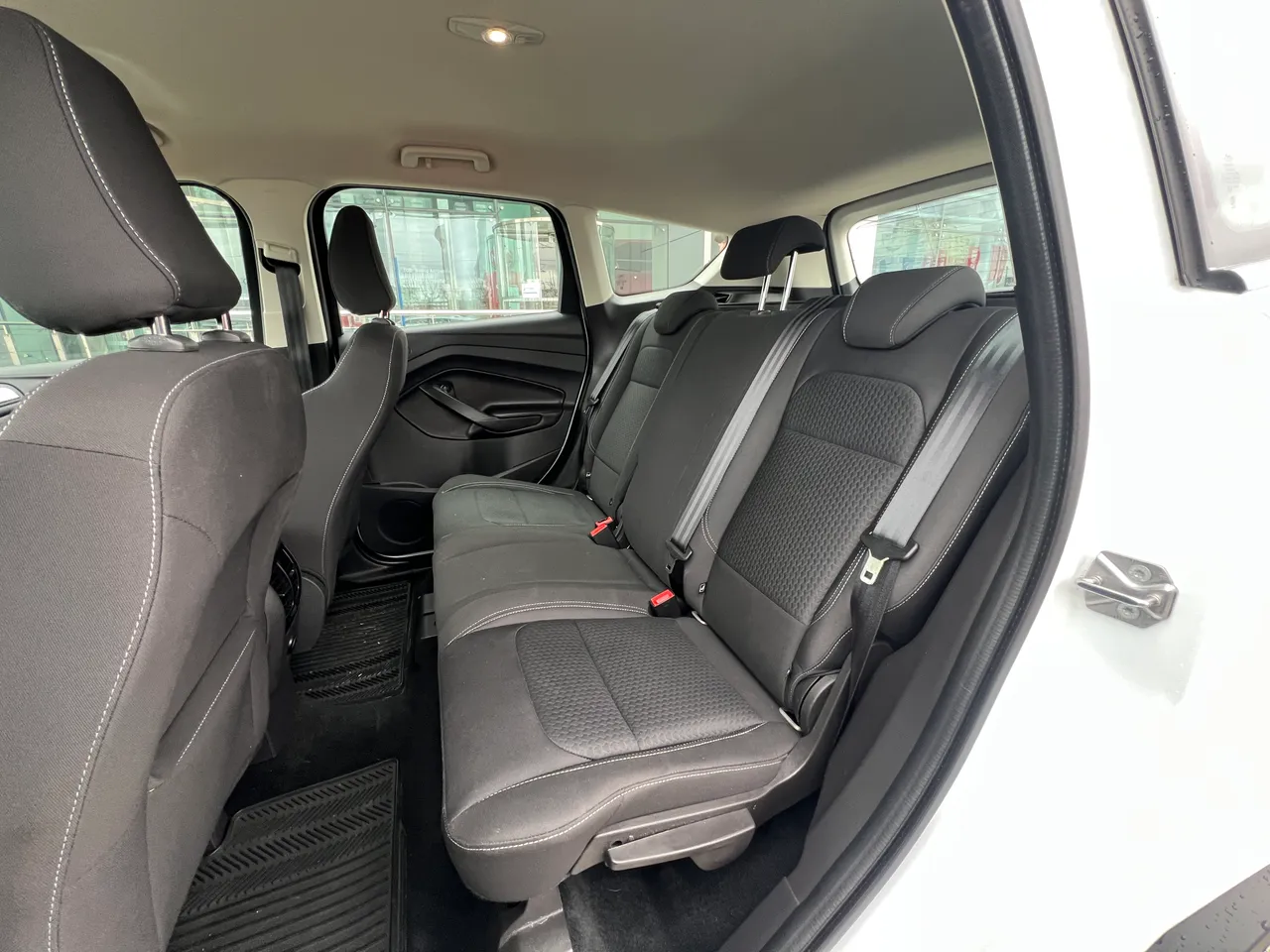 Ford Kuga - фото 24