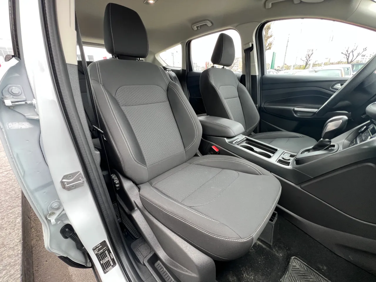 Ford Kuga - фото 22