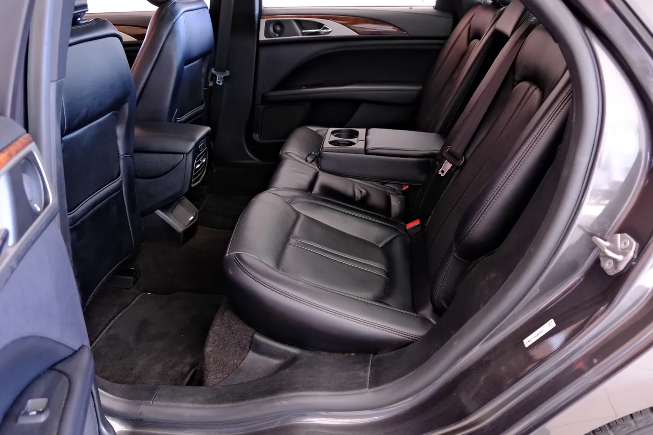 Lincoln MKZ - фото 8
