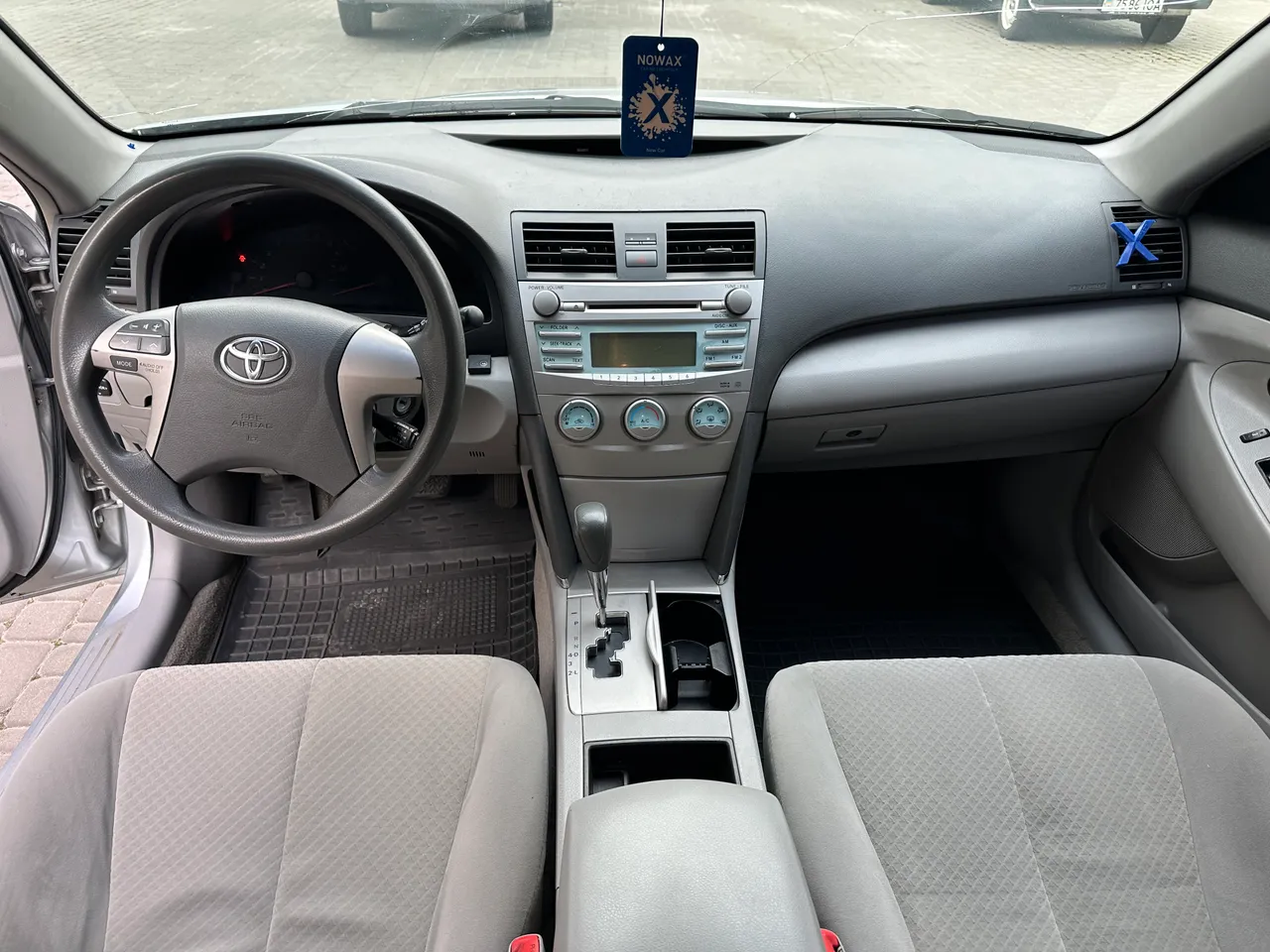 Toyota Camry - фото 10