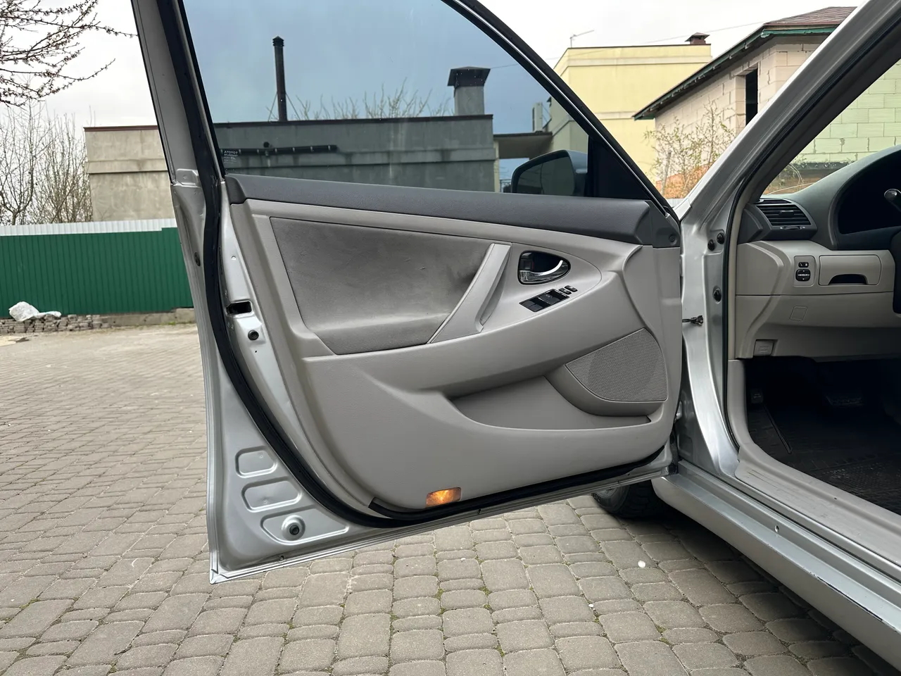 Toyota Camry - фото 11