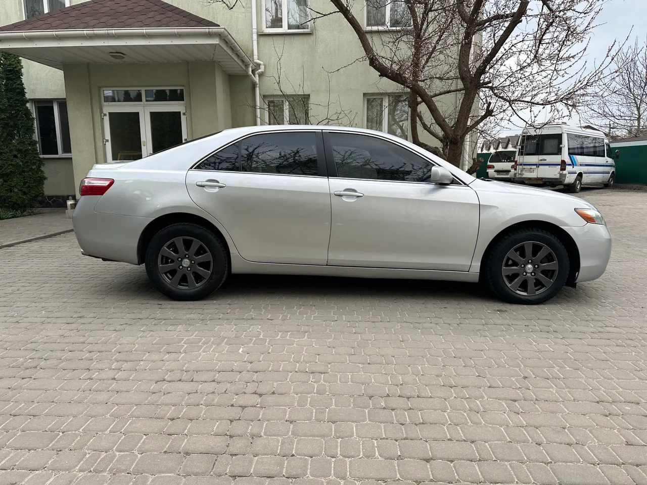 Toyota Camry - фото 16